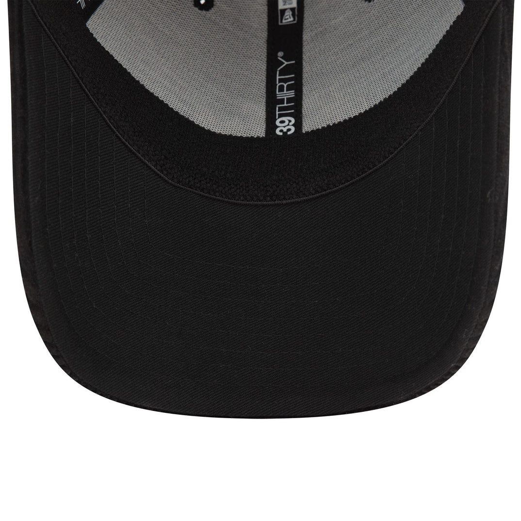 Gorra New Era Script Cord Black 39THIRTY