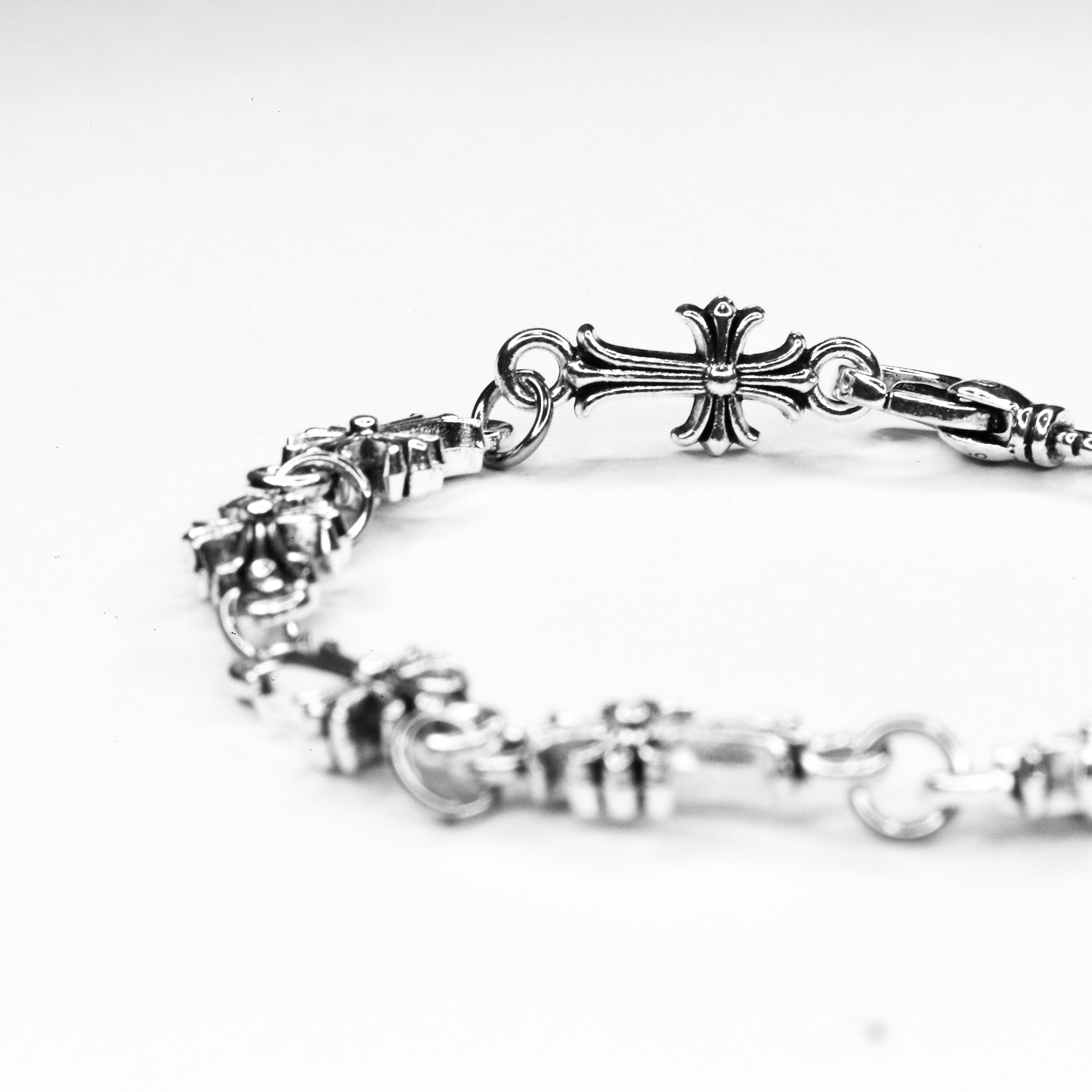Brazalete Chrome Hearts Style - Y2K Cross
