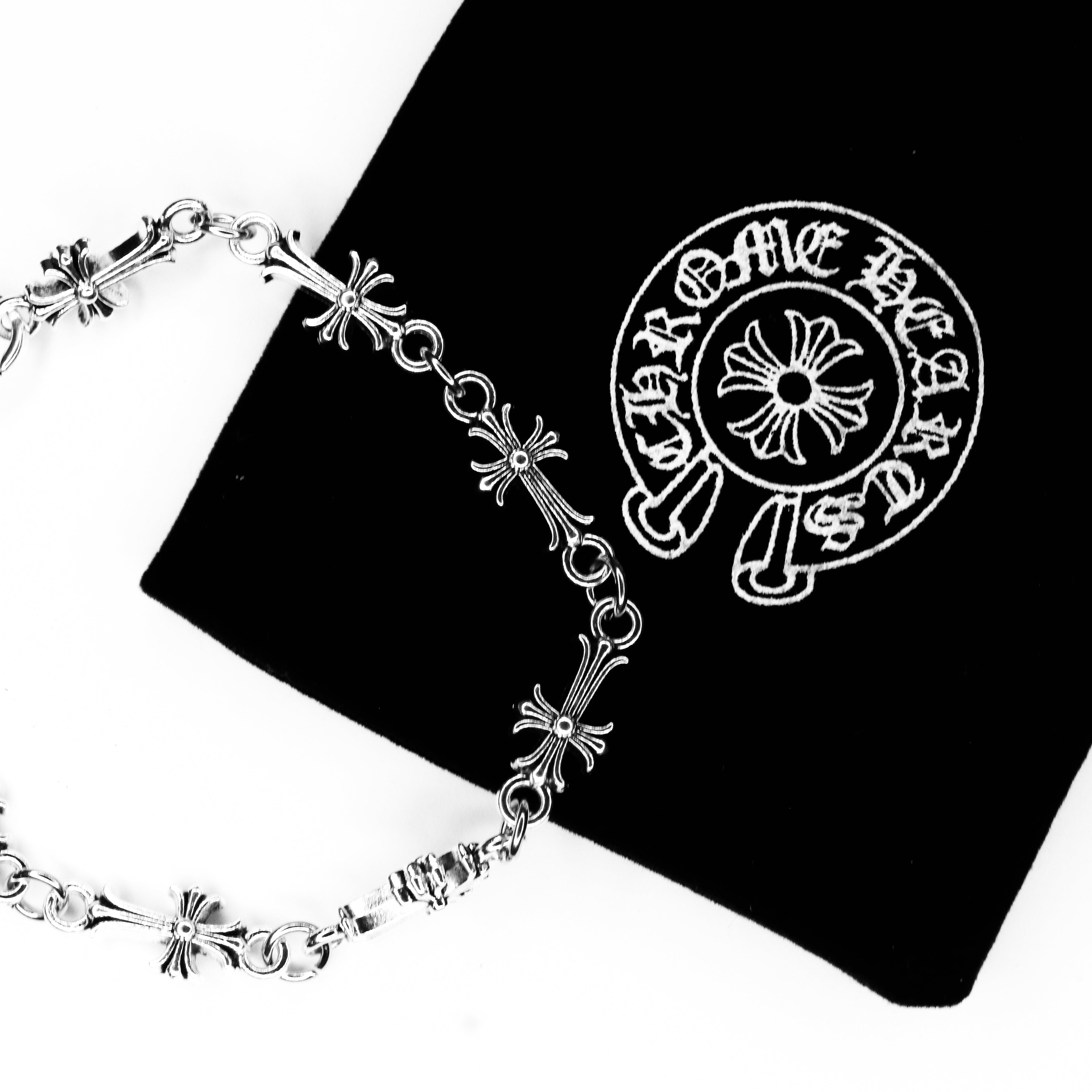 Brazalete Chrome Hearts Style - Y2K Cross