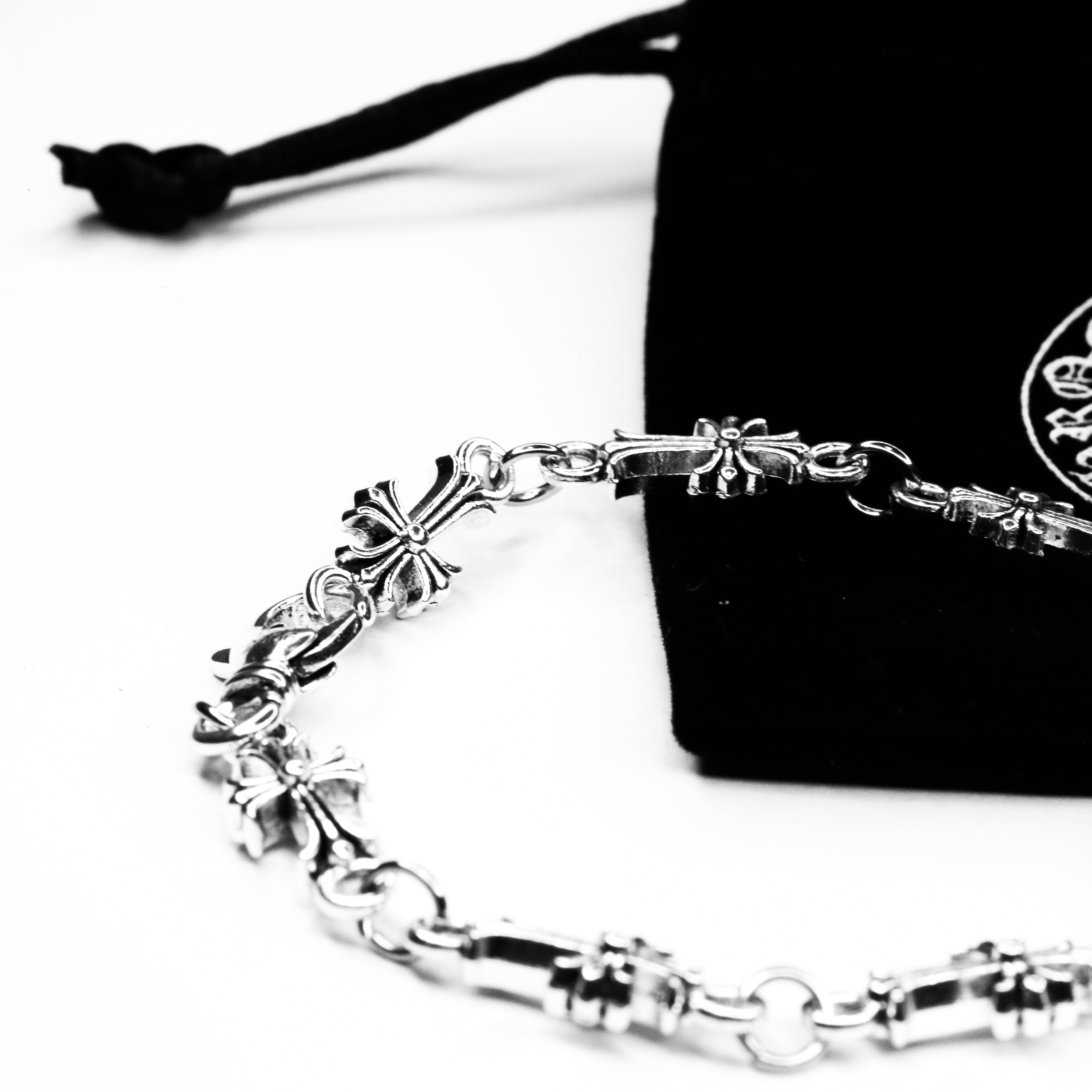 Brazalete Chrome Hearts Style - Y2K Cross