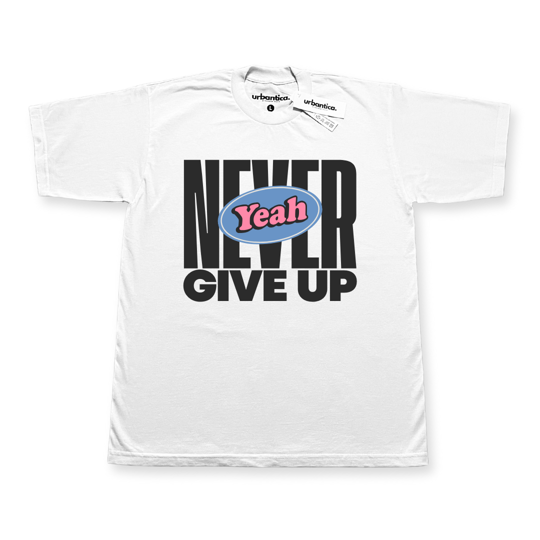 Oversized T-Shirt | Never Give Up - Urbantica