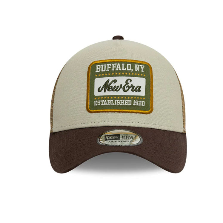 Gorra New Era Patch Beige Trucker Ajustable