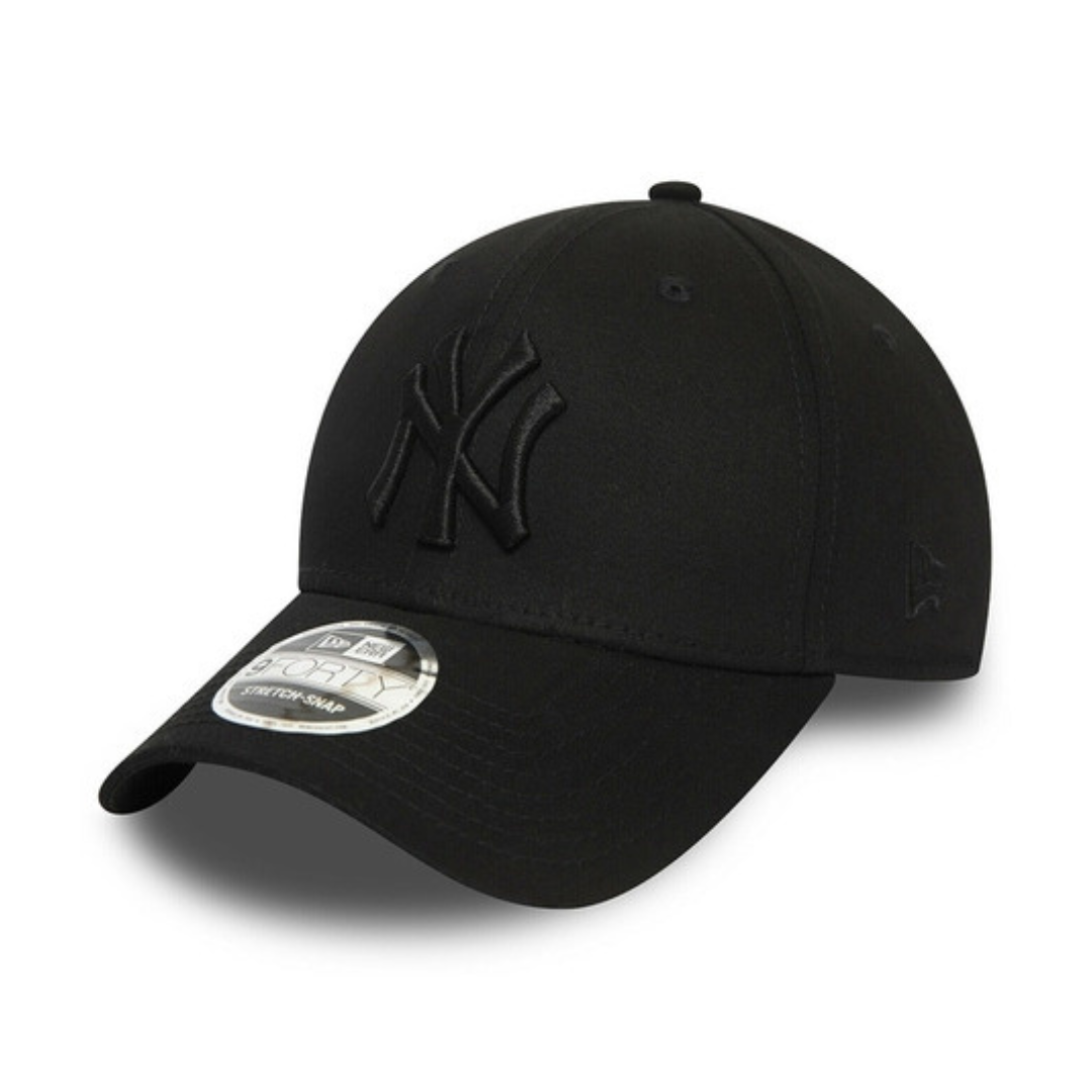 Gorra New Era Yankees All Black 9FORTY Ajustable